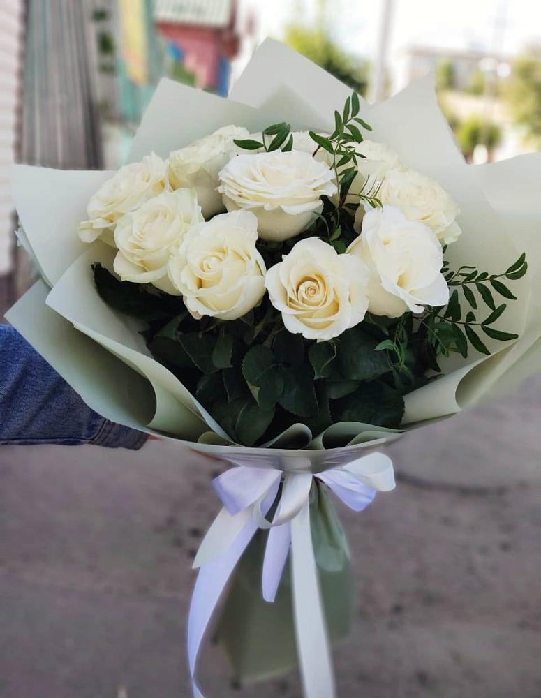 Букет Белые розы Проуд в Яковлево