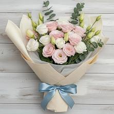 Букет цветов из:  Лизиантусы в Яковлево