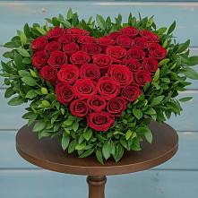 Цветочная композиция из Розы в виде сердца #REPLACE_PRED# Яковлево