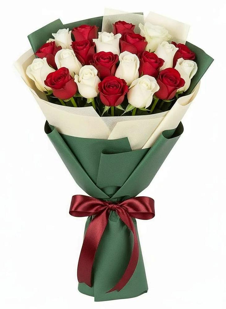 Букет Микс из красных и белых роз в Яковлево