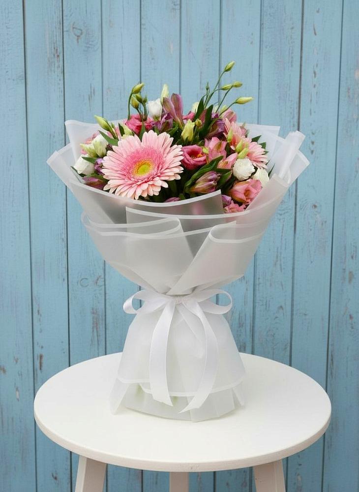 Букет цветов из: Герберы, Альстромерии и Лизиантусы в Яковлево