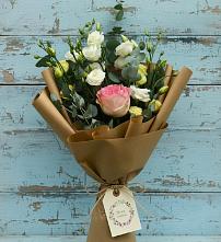 Букет цветов из:  Розы и Лизиантусы в Яковлево